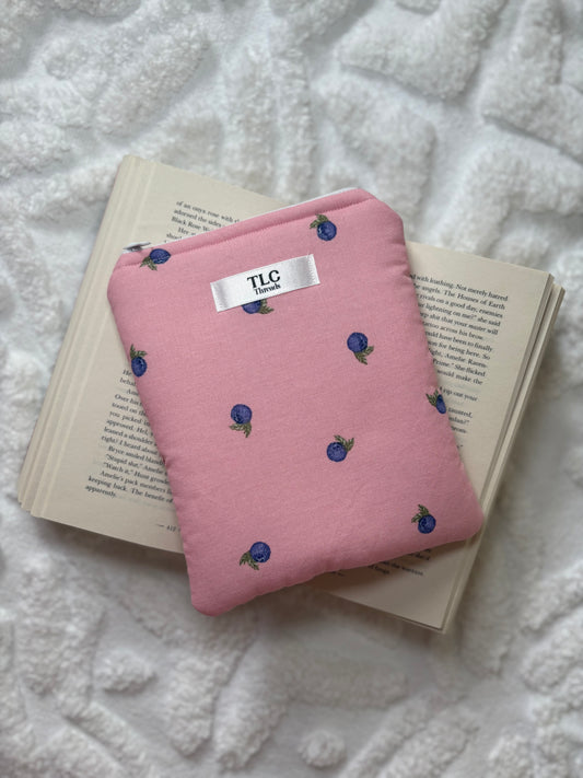 Kindle Sleeve – “Blueberry Blush”